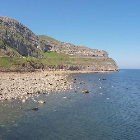 Tram View Apartment Llandudno Bagian luar foto